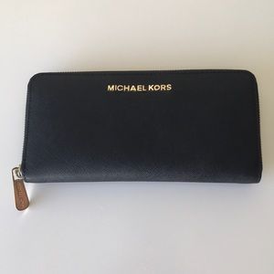 Michael Kors Long Wallet
